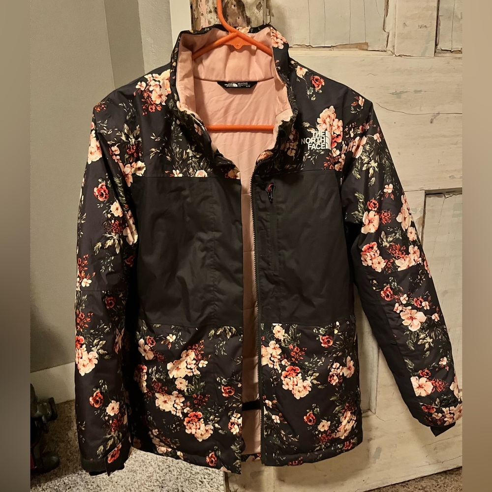 North face jacket, girls size large (14/16).